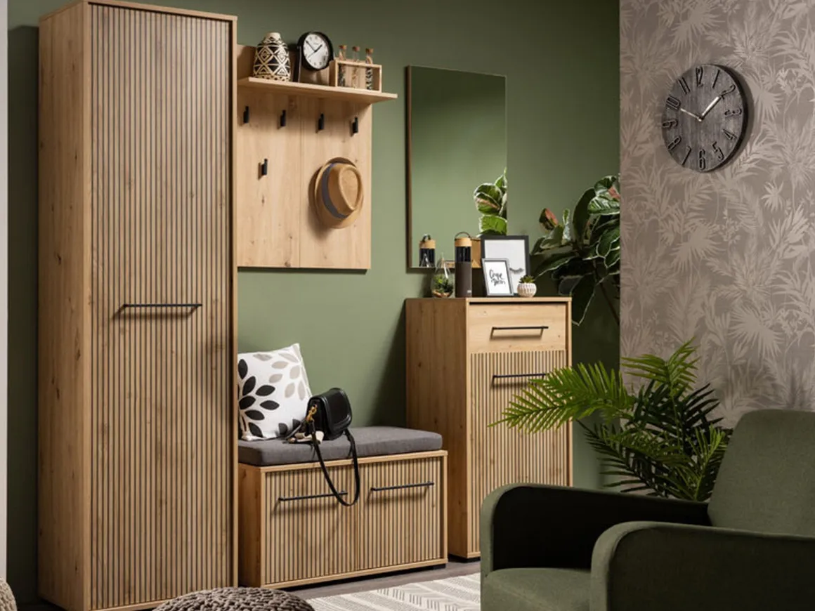 Appendiabiti Marrone Rovere Nodi Nero set Fissaggio a Muro Incluso 6 Ganci 83h cm, Installazione a Muro - Ortelle
