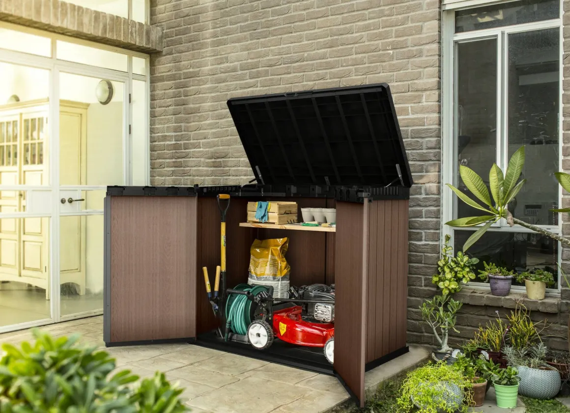 Armadio in plastica 2 ante marrone 140x120h cm - Napanee