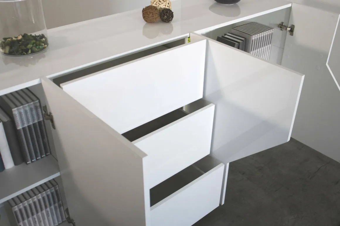 Credenza bianco lucida 220x43x86h cm 4 ante e 3 cassetti - Almira