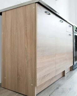 Cucina Marrone Rovere Modulabile un Cassetto, un Ripiano - Urzulei