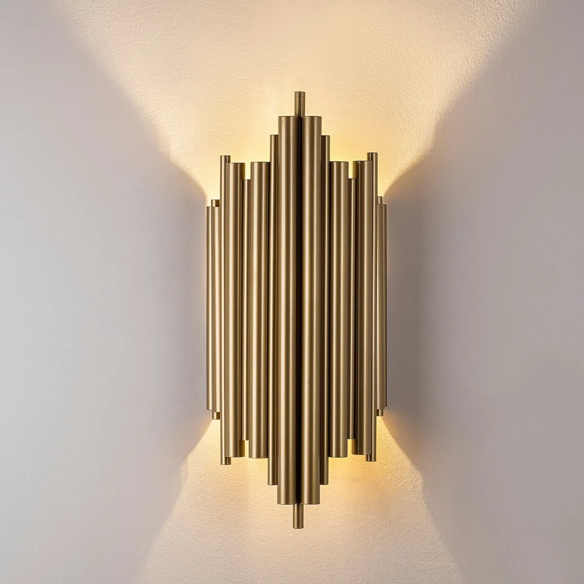 Lampade Da Parete > Dmora Lampada da Parete Attacco e 14 max 40 w Indoor, Materiale Aplique in Metallo - Ceranova Oro