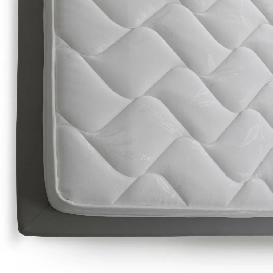 Materasso comfort traspirante francese 140x200 in WaterFoam sfoderabile - Anguilla