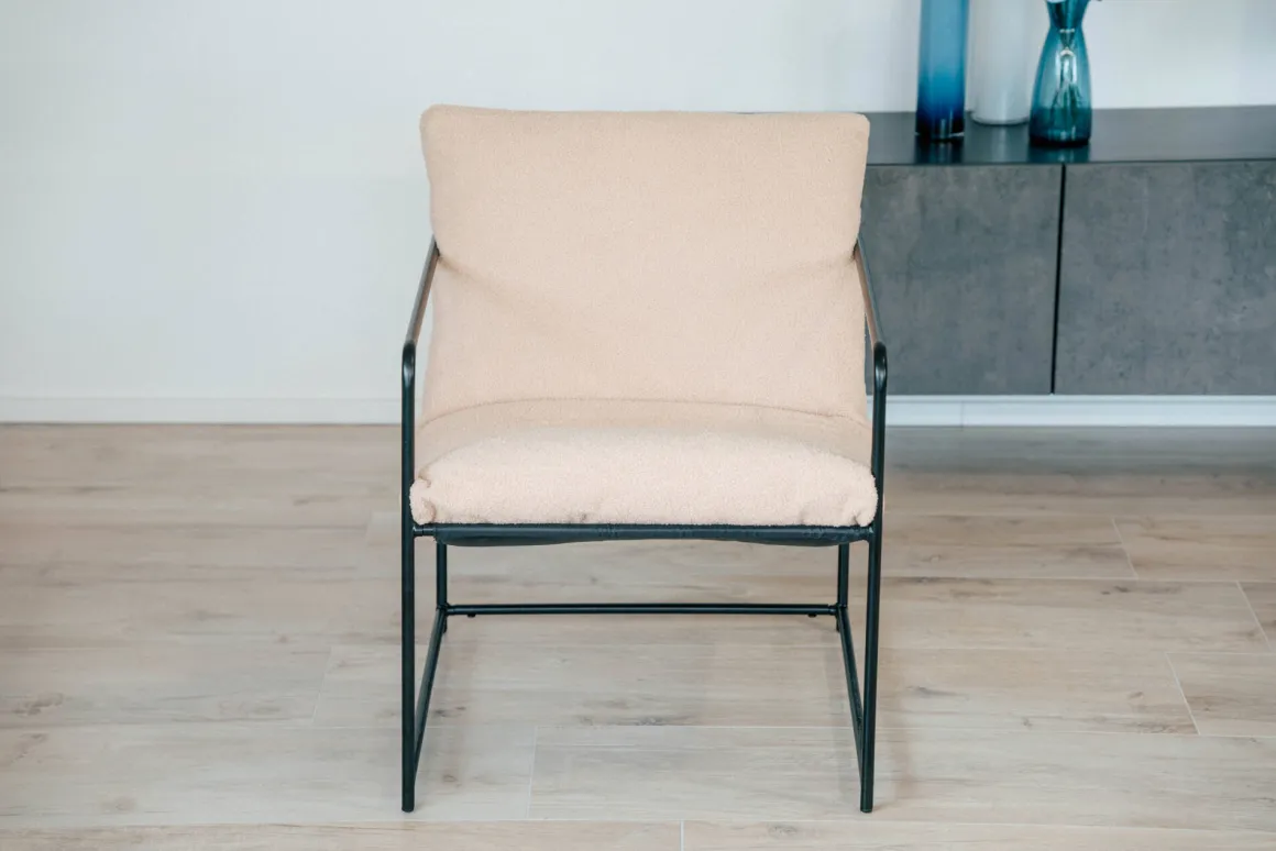 Poltrona design in metallo e tessuto beige - Appare