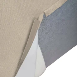 Poltrona in tessuto e legno con braccioli tortora - Rodonite