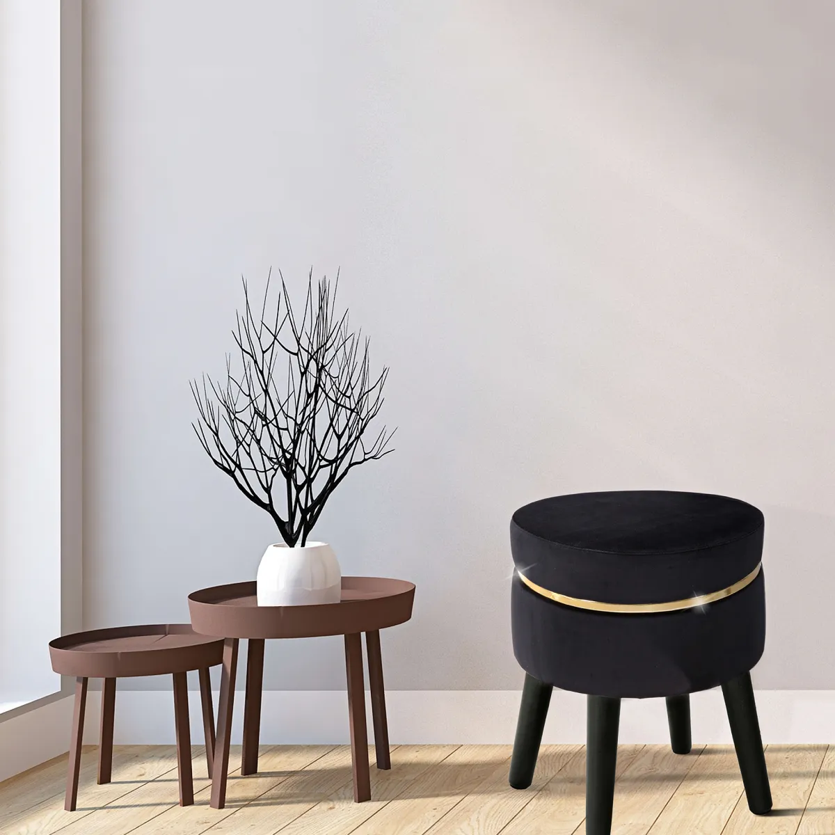 Sgabelli > Dmora Sgabello Nero oro Rivestimento in Velluto Imbottito 35x35x41h cm, Colore Seduta Nero - Famamiri Oro, Nero