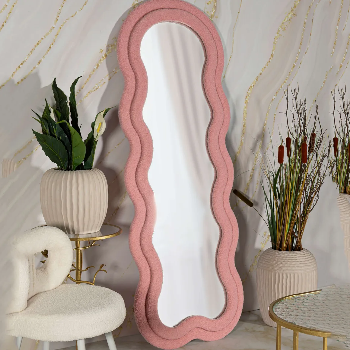 Specchio Rosa Trasparente Cornice Ondulata Tessuto Teddy Forma Rettangolare 60x160h cm, Tipologia a Parete - Marylin