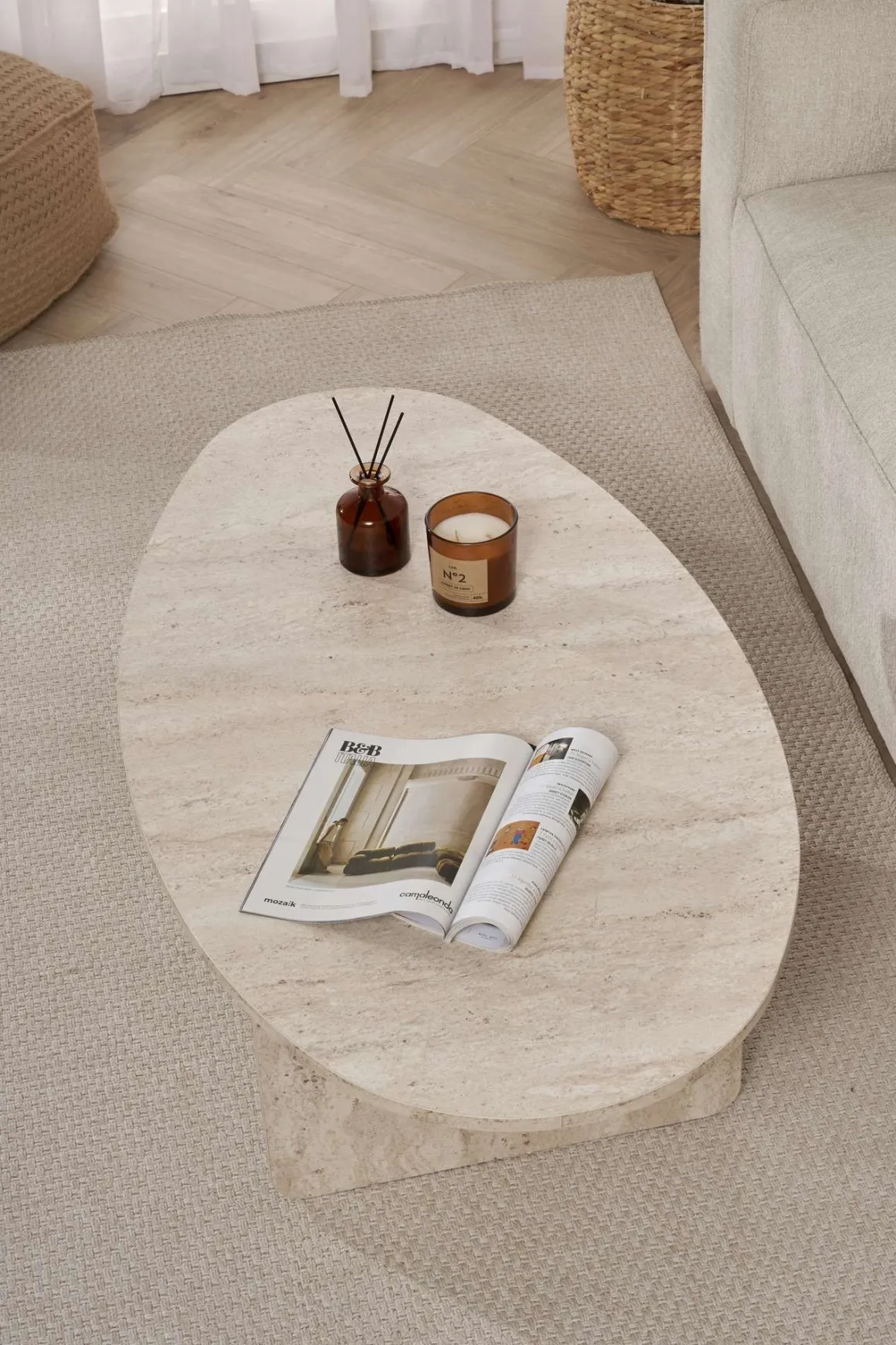 Tavolini Da Salotto > Dmora Tavolino da Salotto Forma Ovale Materiale Piano in Legno Nobilitato 130x65x40h cm, Colore Ripiano Bianco - Dozza Bianco Marmo
