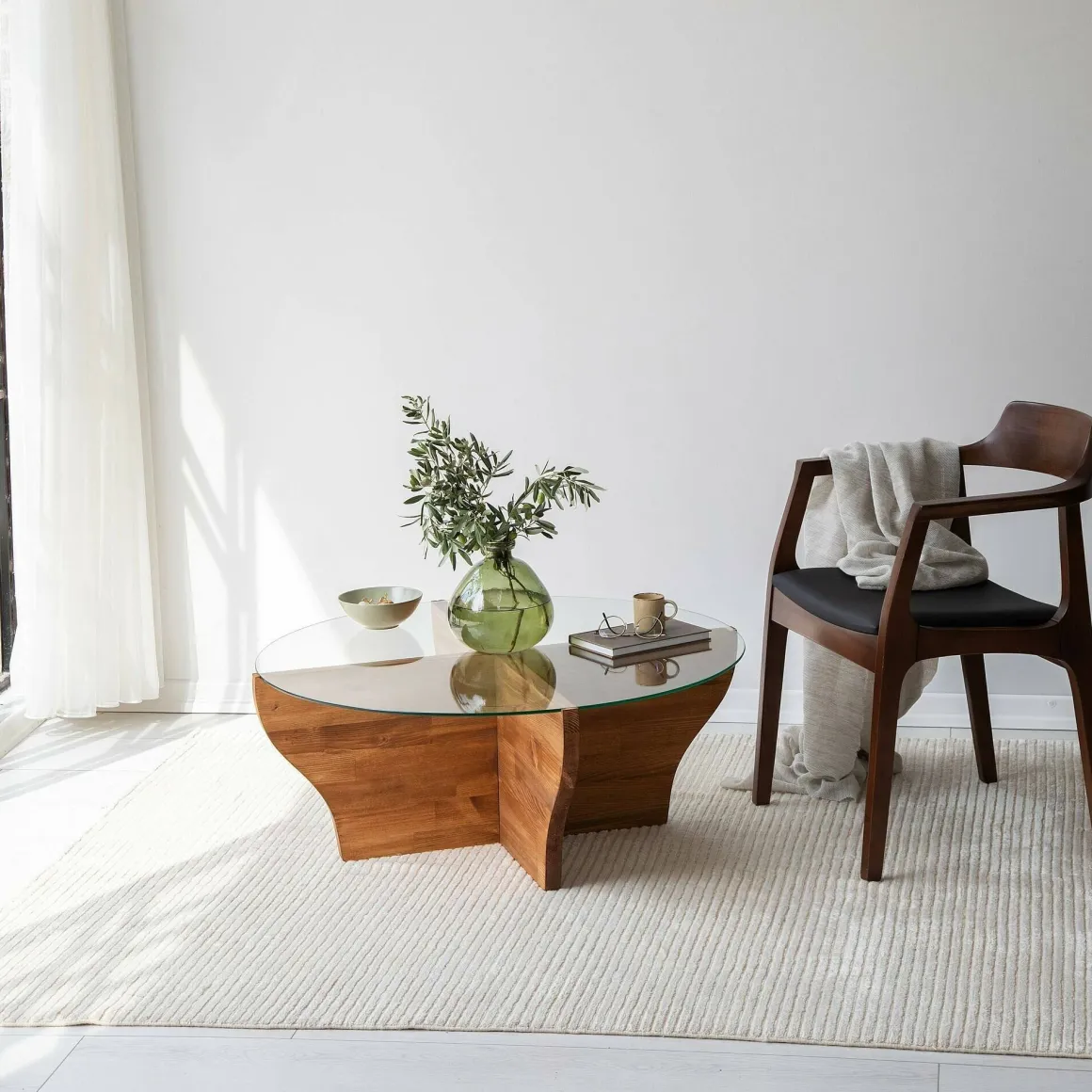 Tavolini Da Salotto > Dmora Tavolino da Salotto un Vano Forma Circolare 45x47x45h cm, Materiale Piano in Legno Nobilitato Marrone Quercia