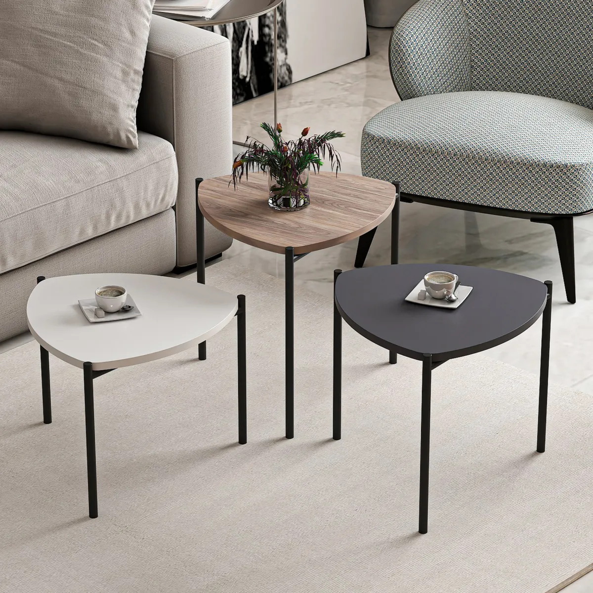 Tavolini Da Salotto > Dmora Tavolino da Salotto Nero Marrone Noce set 3 Pezzi Forma Triangolare 45x45x45h cm, Colore Ripiano Marrone - Carro Marrone, Nero Noce
