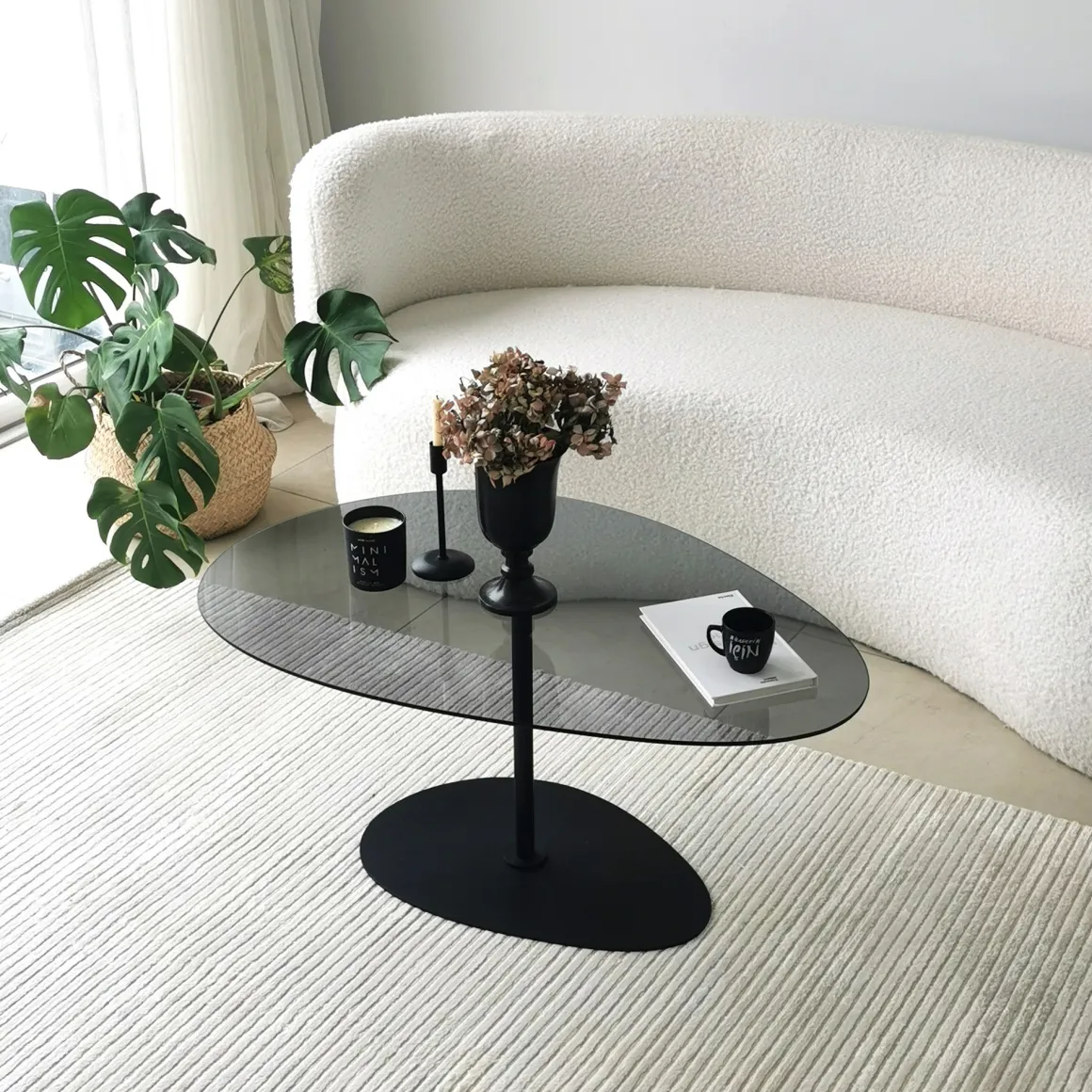 Tavolino da Salotto Nero Piano in Vetro Temperato Forma Ovale 90x60x40h cm, Sfumatura Colore Ripiano Fume - Tremiti