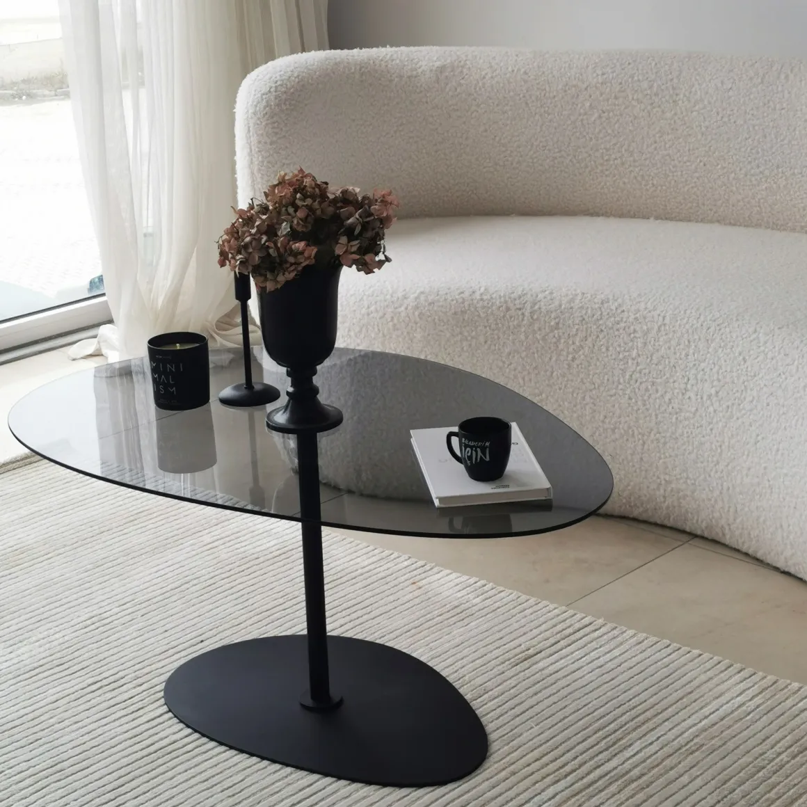 Tavolino da Salotto Nero Piano in Vetro Temperato Forma Ovale 90x60x40h cm, Sfumatura Colore Ripiano Fume - Tremiti