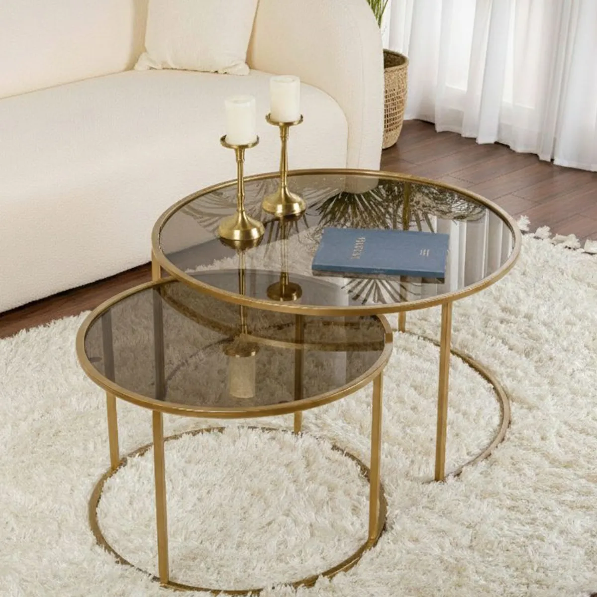 Tavolini Da Salotto > Dmora Tavolino da Salotto set di 2 Tavolini Forma Circolare 80x80x43h cm, Materiale Struttura in Vetro - Aedion Oro Bronzo
