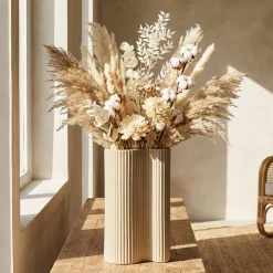 Vaso Beige Superficie Ondulata con Finitura Opaca, - Fase